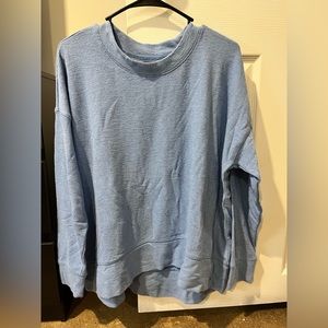 NWT - Women’s American Eagle Large Pullover Sweater - Blue